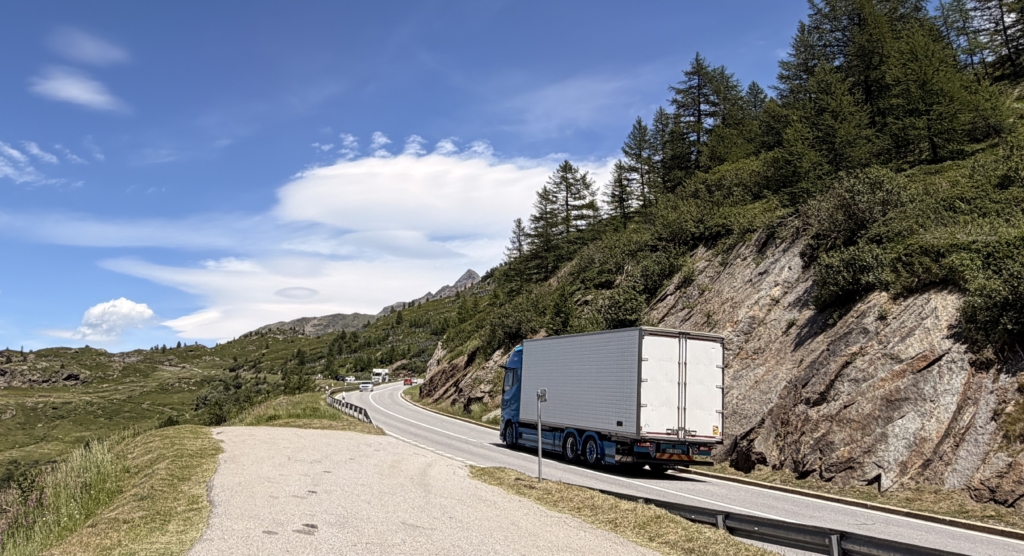 Simplonpas LKW